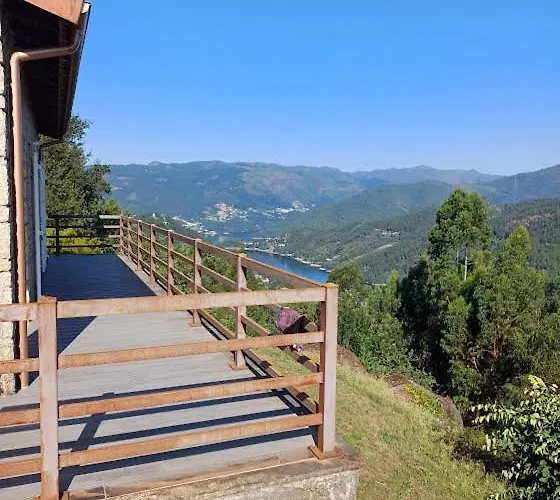 Casa Da Raposeira Louredo (Braga)